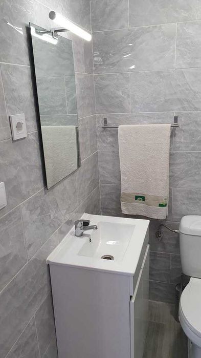 Quarto com Casa de Banho Privada e Cozinha Partilhada - Vilar de Andorinho (Próximo da N222)