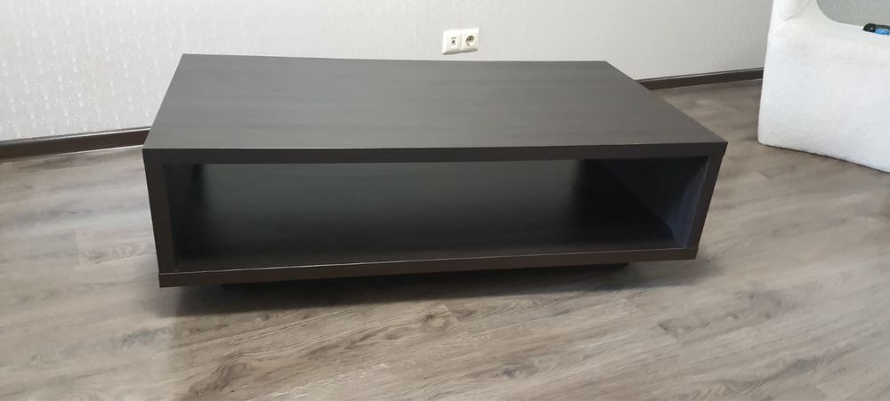 Продам якісну тумбу