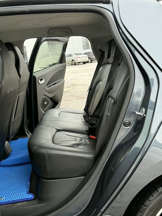 Renault zoe EDITION ONE LIMITED.52 KW 136 л.с