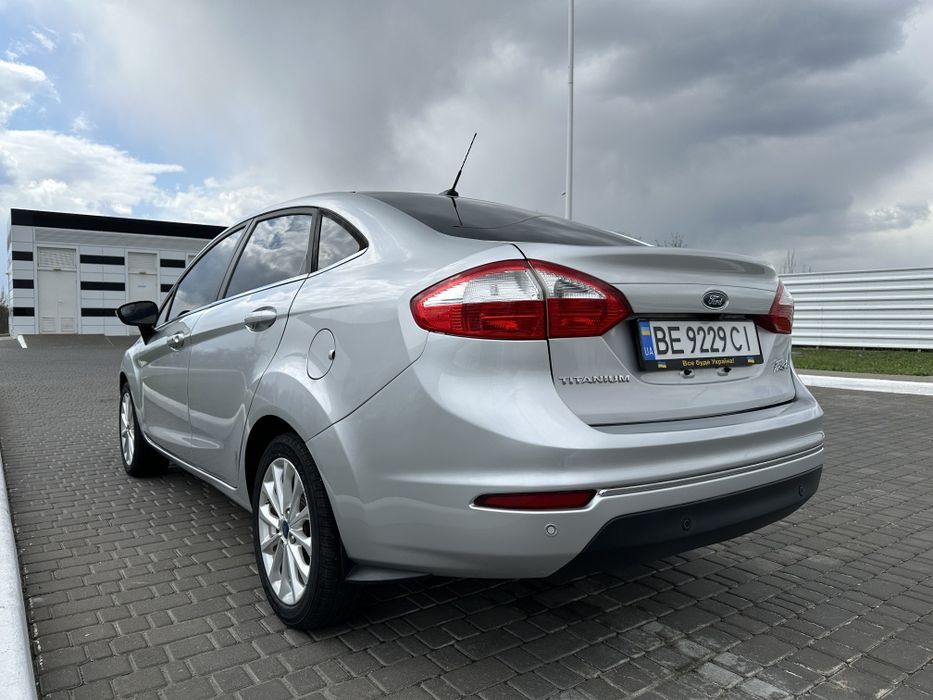Ford fiesta TITANIUM