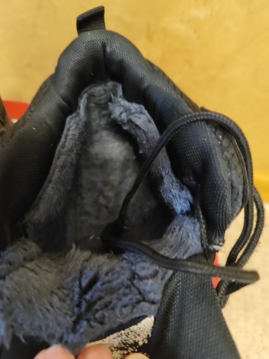 Продам мужские кроссовки зима б/у 41 р.