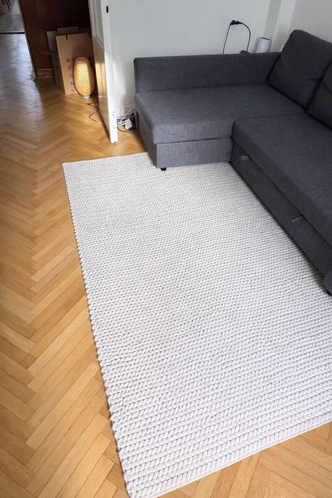 Dywan pętelkowy ręcznie tkany wełniany IKEA beżowy kremowy