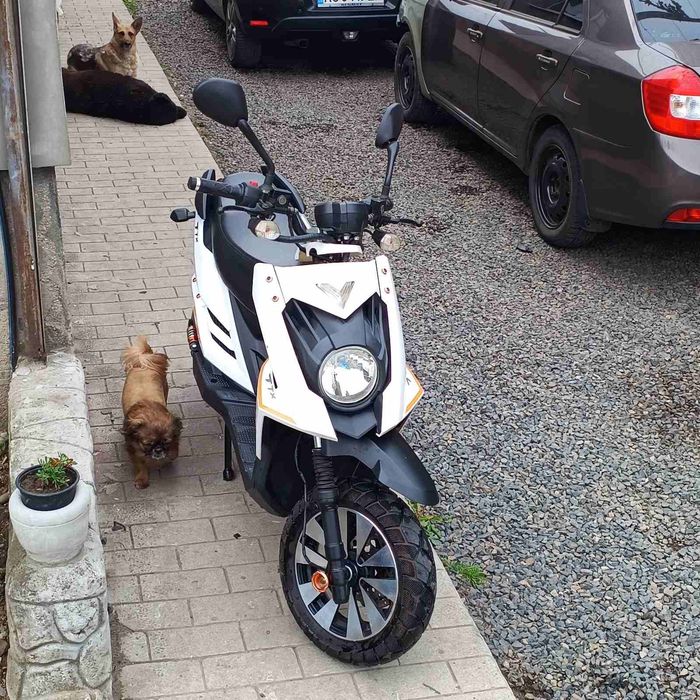 Продам електроскутер 3000в