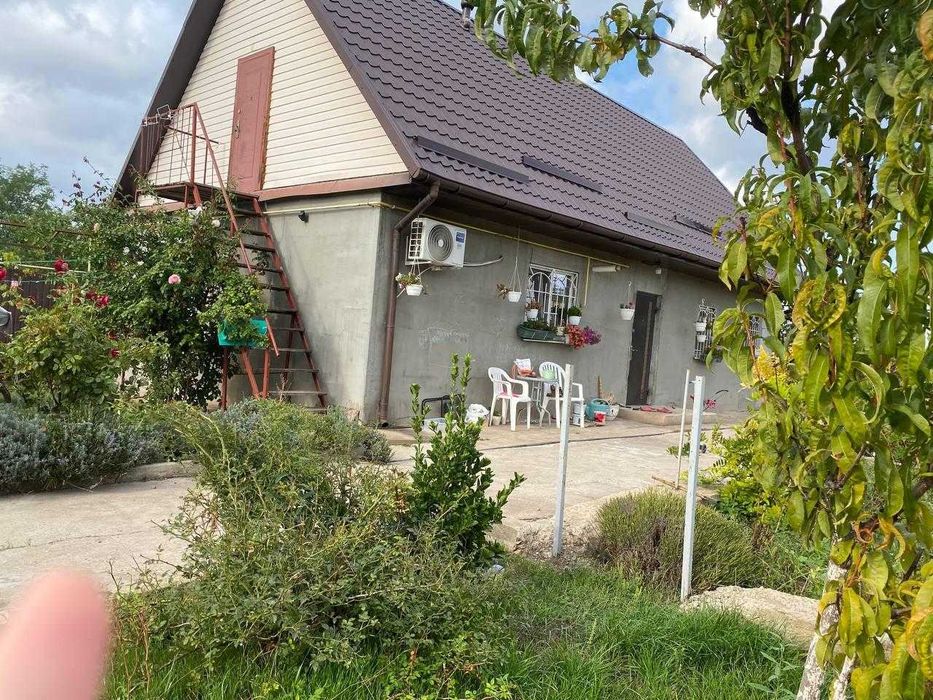 Велика Балка, будинок для дружної родини  з гаражем в гарному місці