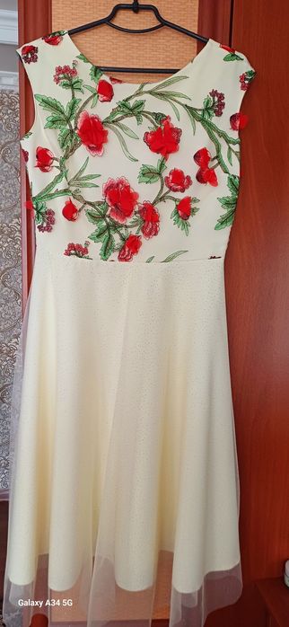 Вишиванка, плаття святкове 48-50 р.