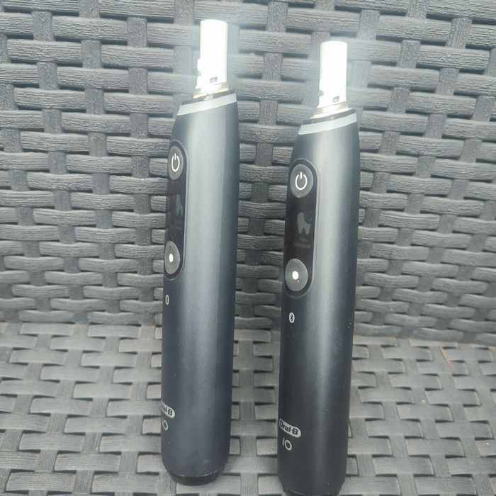 Szczoteczka Elektryczna 2x do Zębów Oral-B IO series 8