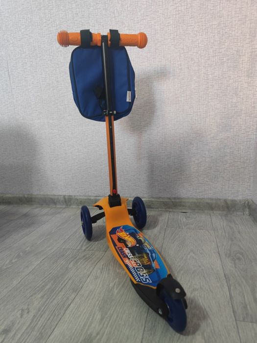 Новий дитячий самокат Hot wheels + рюкзачок