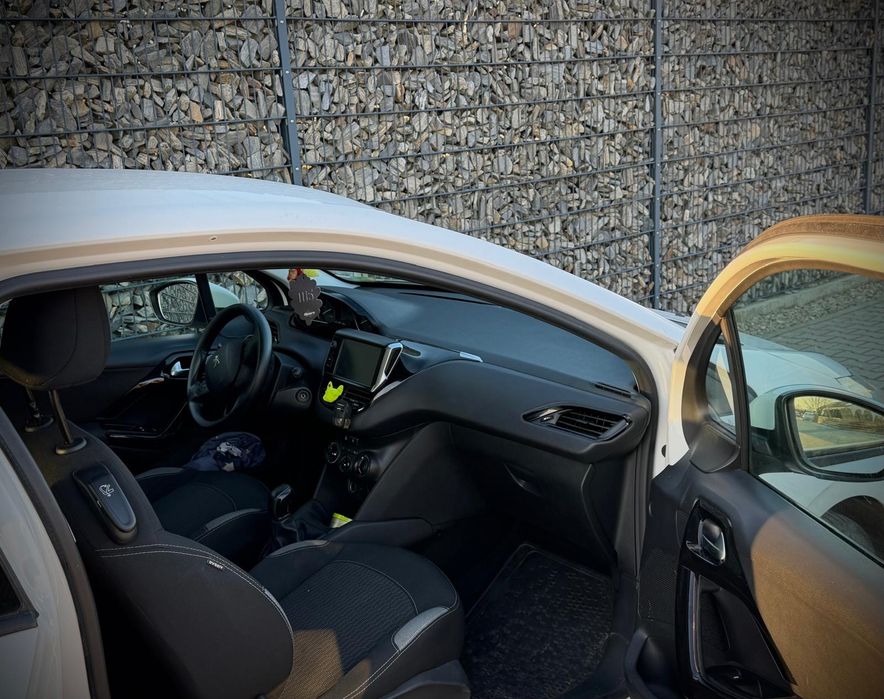 Peugeot 208 1.0 Benzyna / 103tys.km / 2016r /