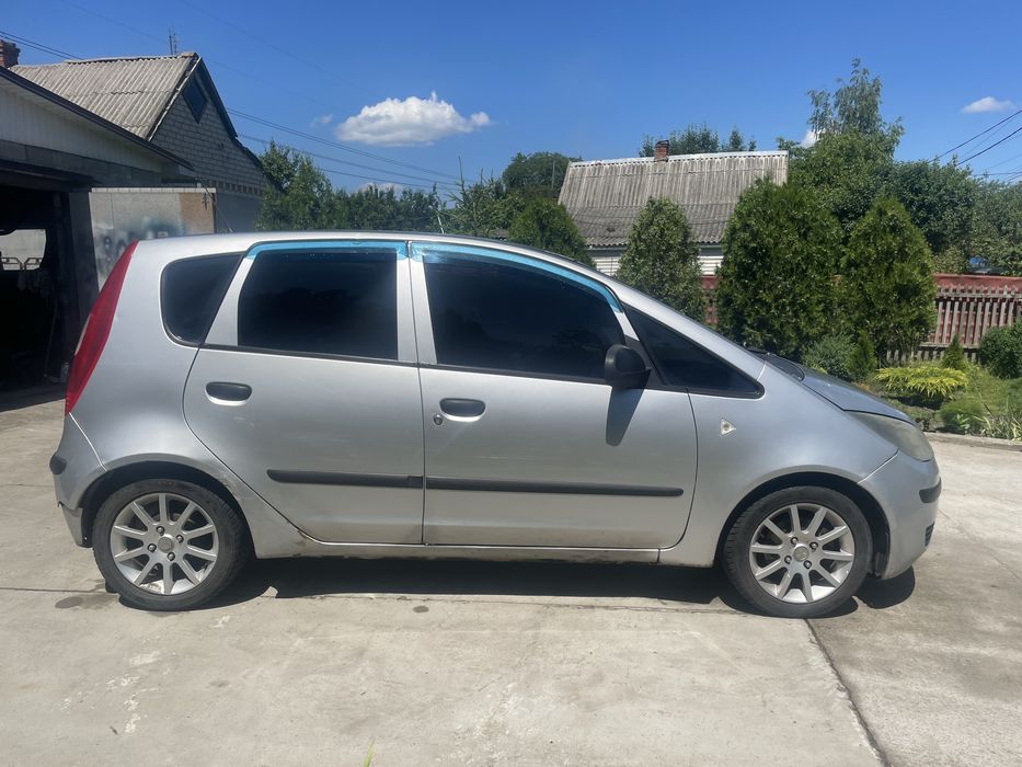 Mitsubishi Colt VI