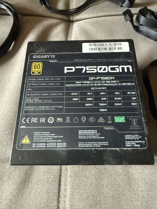 Блок живлення Gigabyte GP-P750GM 750W