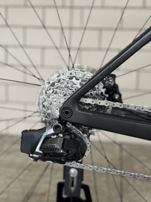 Bicicleta Estrada Addict 10 Sram rival AXS
