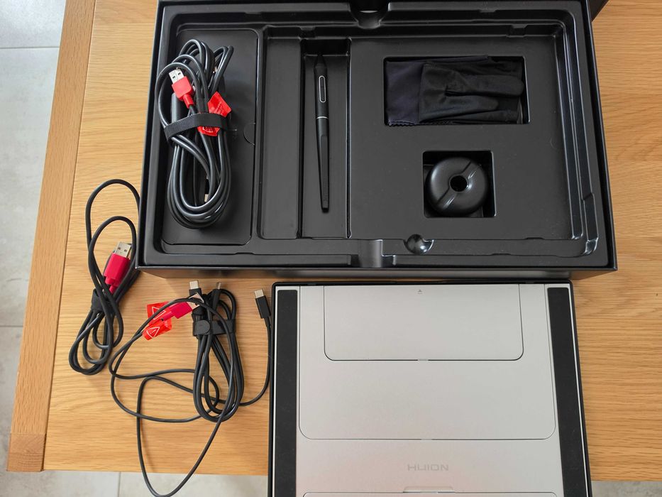 Tablet graficzny HUION Kamvas Pro13 2.5K tel.605686531