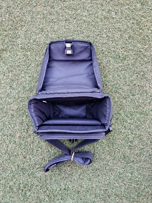 Mala para Câmara Fotográfica Preta com Alça | Black Camera Shoulder Bag with Strap