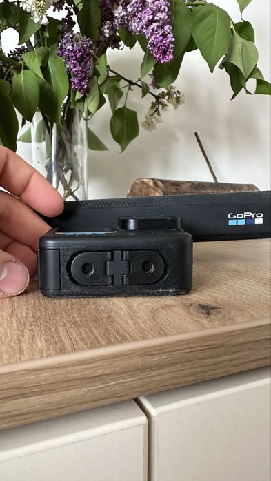 GoPro HERO 10 Black + великий комплект аксесуарів + 4 акумулятори