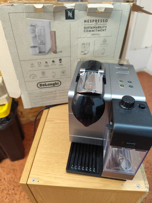 Máquina de café Nespresso , para peças