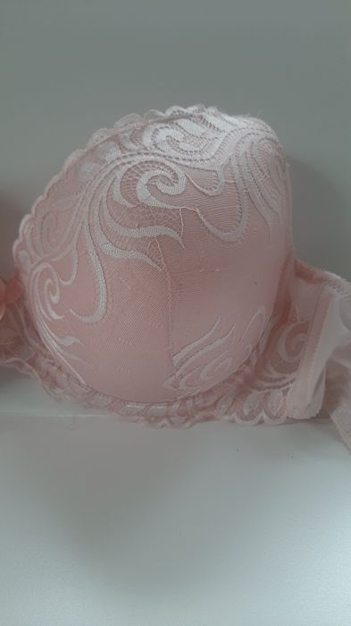 Różowy biustonosz Stanik