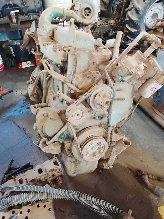 Motor Volvo TD70B de Escavadora Akerman