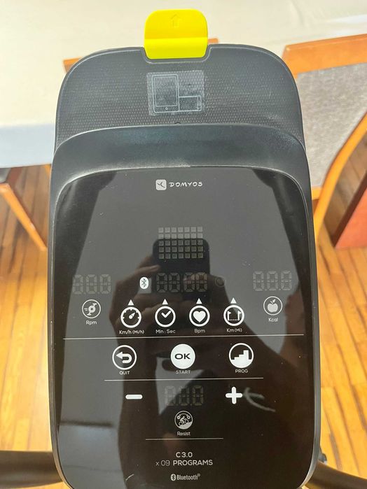 DOMYOS
Bicicleta Elíptica EL520B Autoalimentada e Conectada Kinomap