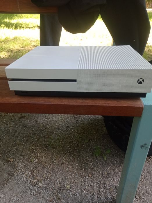 Xbox one s 1TB używany