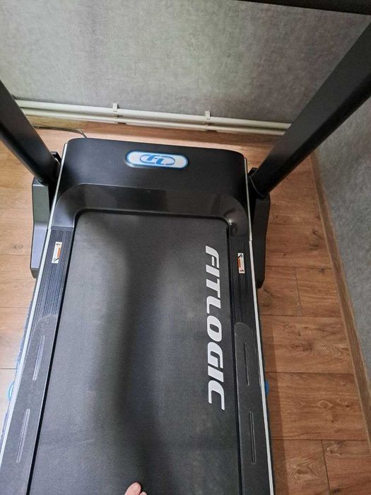 Бігова доріжка FitLogic T46C