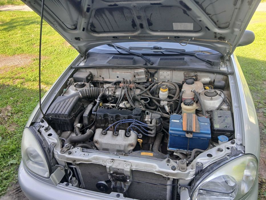 Автомобіль ланос 1.5 газ.бензин