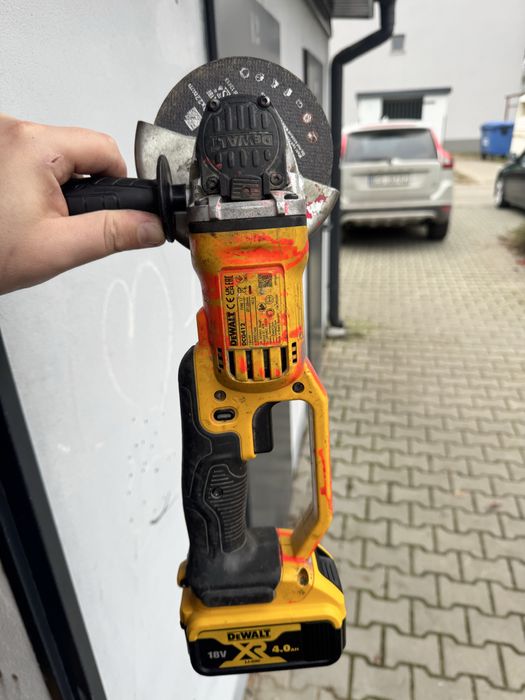 Szlifierka katowa dewalt dcg412 + bateria