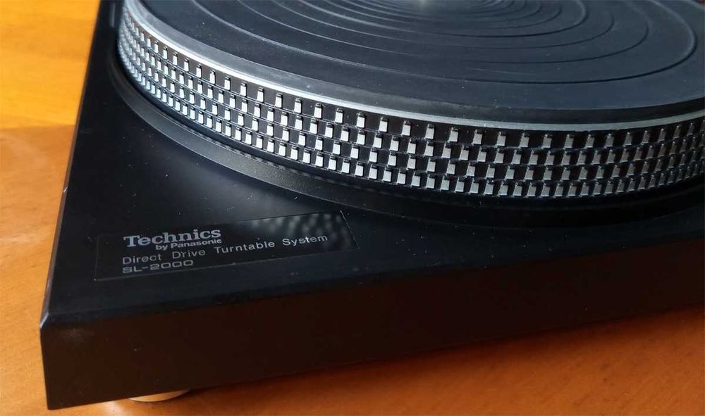 Technics SL2000 gramofon Direct Drive AT91