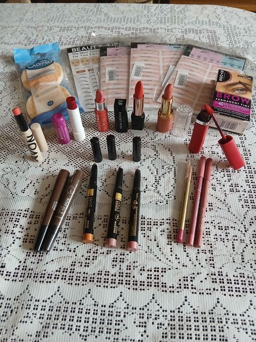 Pakiet kosmetyków.