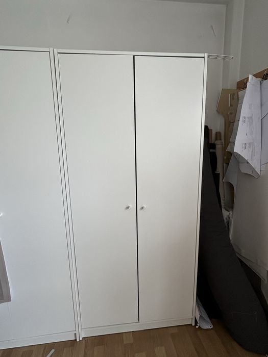 IKEA KLEPPSTAD roupeiro com 2 portas