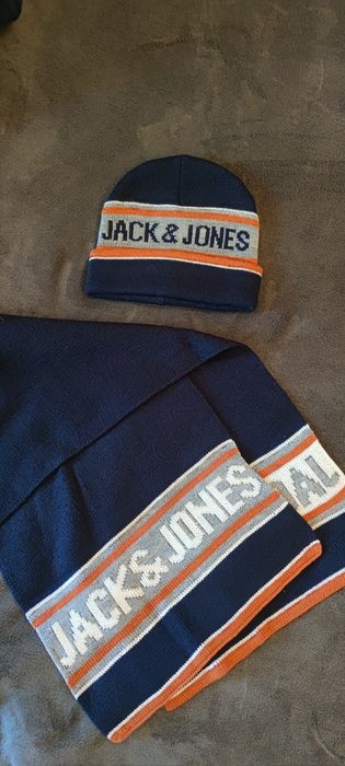 Новий комплект, шапка і шарф на хлопчика 5-8 років фірми Jack&Jones