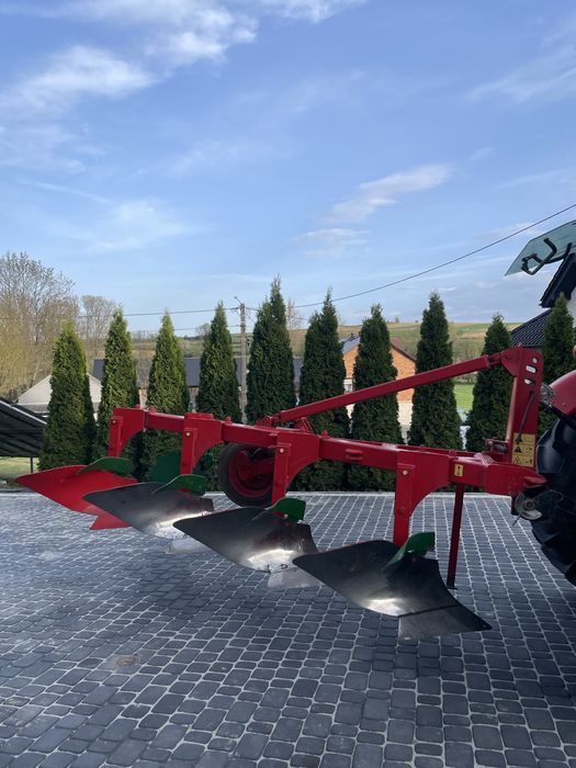Pług Unia TUR 35 3+1
