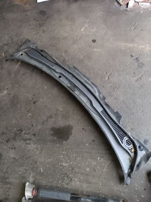 Podszybie volvo s40 04r cale nie popękane