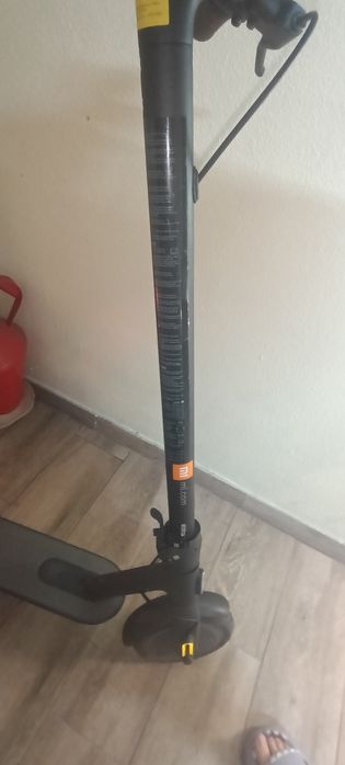 Trotinete Xiaomi mi essential