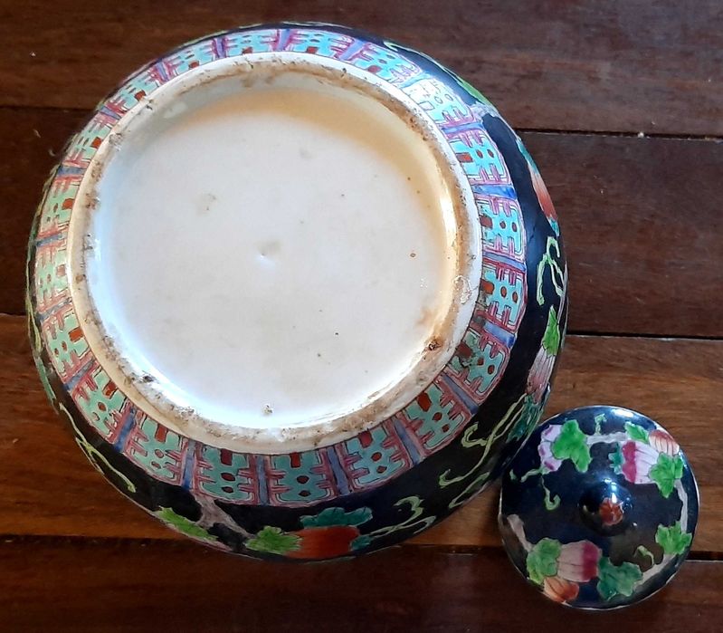 Pote oriental antigo