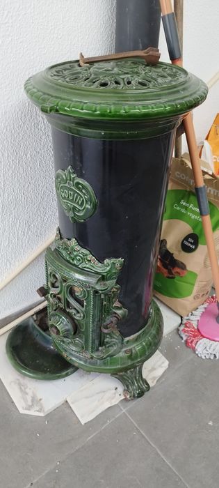 Salamandra antiga Godin 3720A em ferro fundido esmaltado
