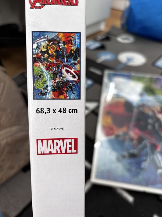 Puzzle Avengers Marvel 1066 w antyramie