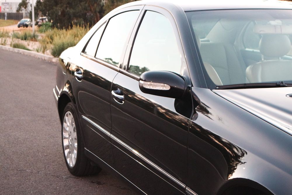 Mercedes-Benz E220 — photo 4