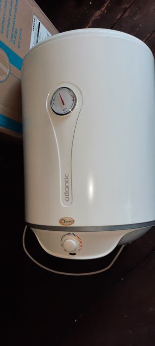 Бойлер ATLANTIC 50L VM 050 D400-2-B. Повністью комплектний, протікає.