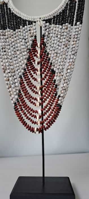 colar natural tribal da papua nova guiné