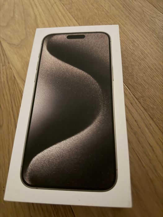 Iphone 15 pro max 256gb. Tytan