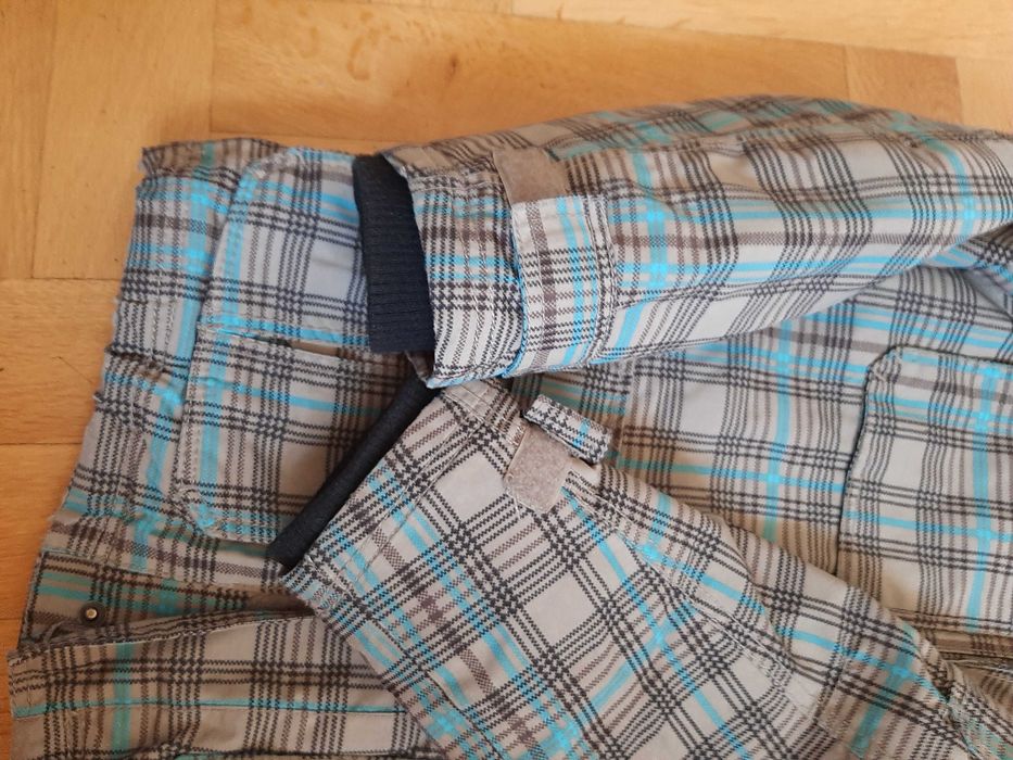 Wiosenno-jesienna kurtka chłopięca H&M rozm.122