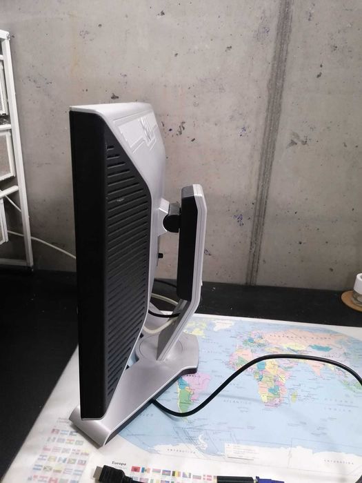 Dell 2208WFPT 22 polegadas