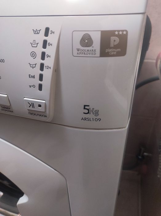 Пральна машина Hotpoint Ariston