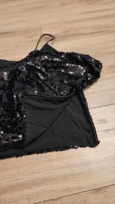 Спідниця з екошкіри і топ