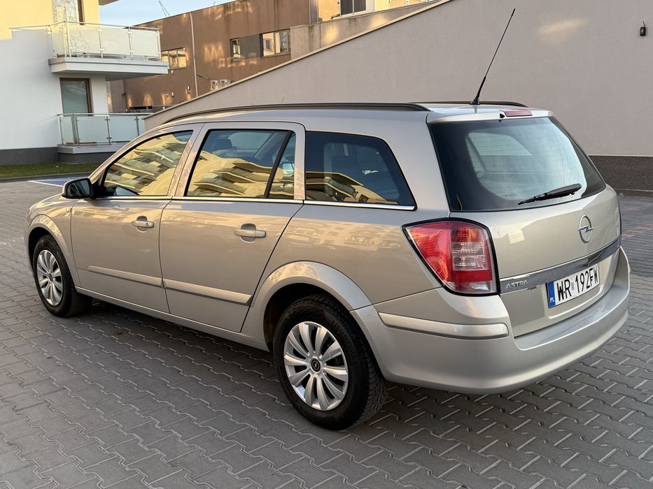 Opel Astra 1.6b•2009r•180tys•STAN NOWEGO AUTA•Oryginal•Okazja