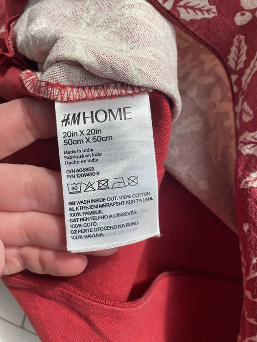 Poszewki swiateczne H&M  2-pak