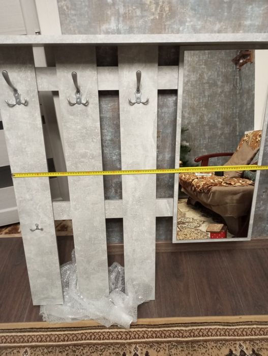 Продам вішалку у передпокій, колір арт бетон.