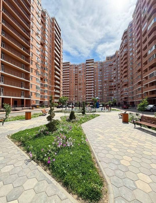 Ликвид!  "Реал Парк" Продам нежилое помещение 90 кв.м. Цоколь с окнами