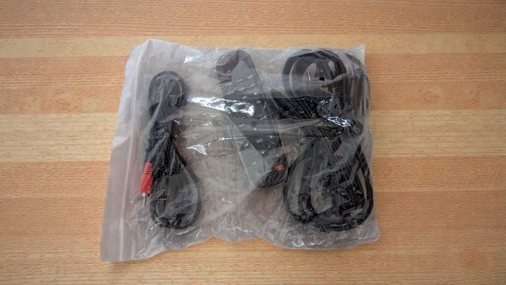 BOIFUN BFN-101 DVD-програвач для автомобіля 2 екрани 10,5 дюймів