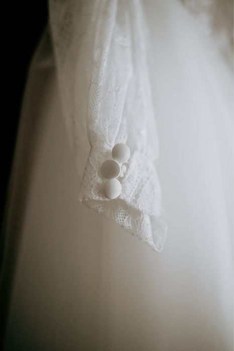 Продаю ніжну весільну сукню